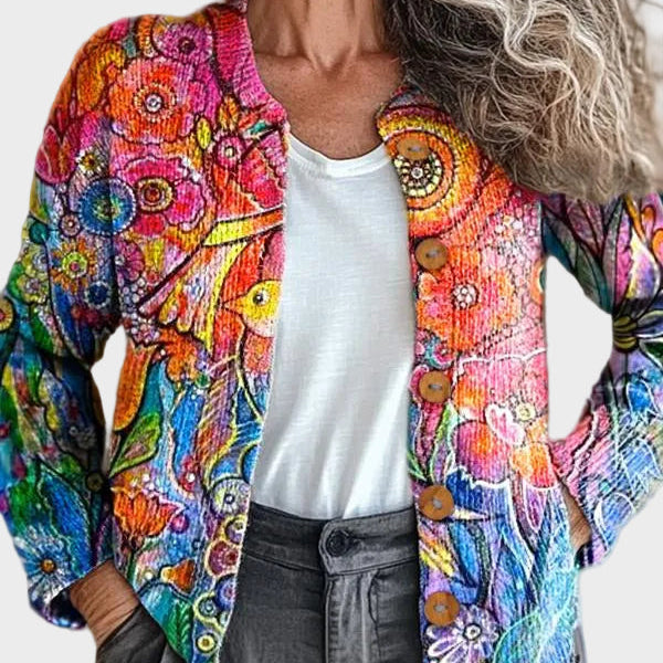 Ingeborg – bunte Strickjacke mit malerischem Druck aus Blüten und Vögeln in Rosa, Orange und Blau – Elara München