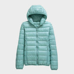 Leichte Steppjacke mit Kapuze in Mint