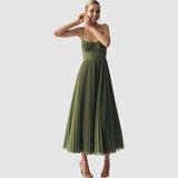 Kerstin | Modernes Kleid mit offenem Rücken