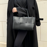 Damen Handtasche Vegan Leder – Geflochten & Elegant