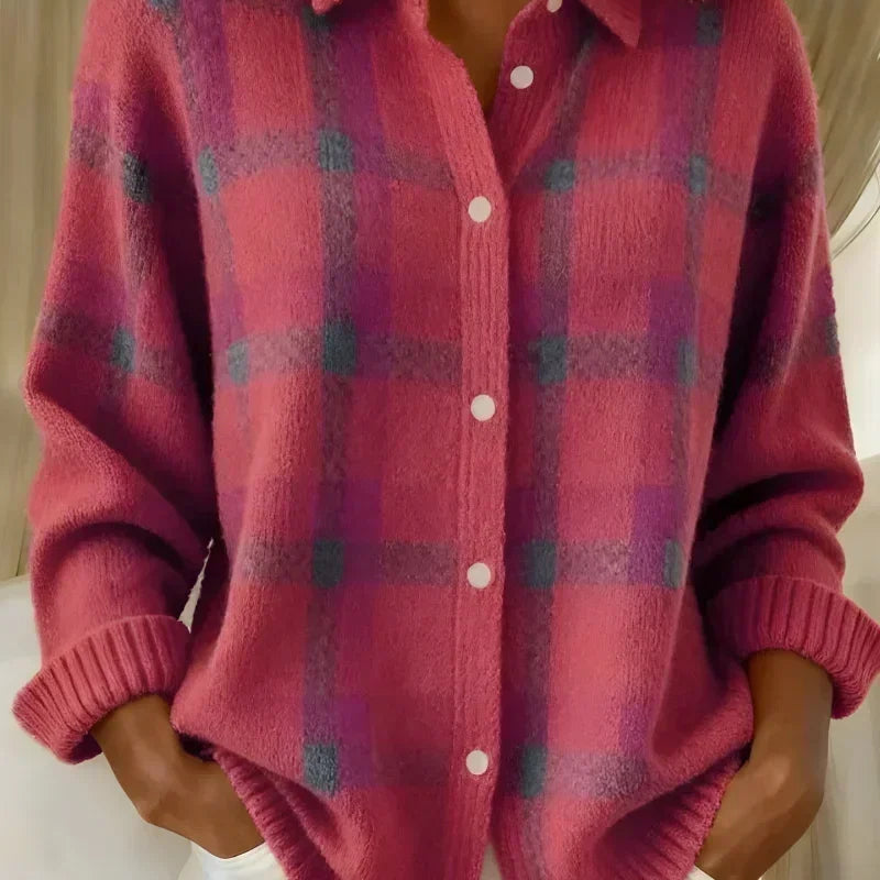 Wilhelmine – klassische Karo-Hemdjacke in Rot und Dunkelblau – Elara München