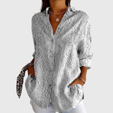 Roswitha | Bluse in Grau-Weiß mit feinem Ornamentdruck