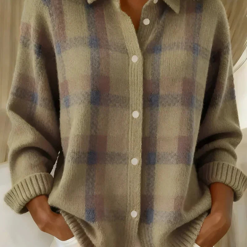 Traudel – Karo-Hemdjacke in neutralem Grau und Sandbeige – Elara München