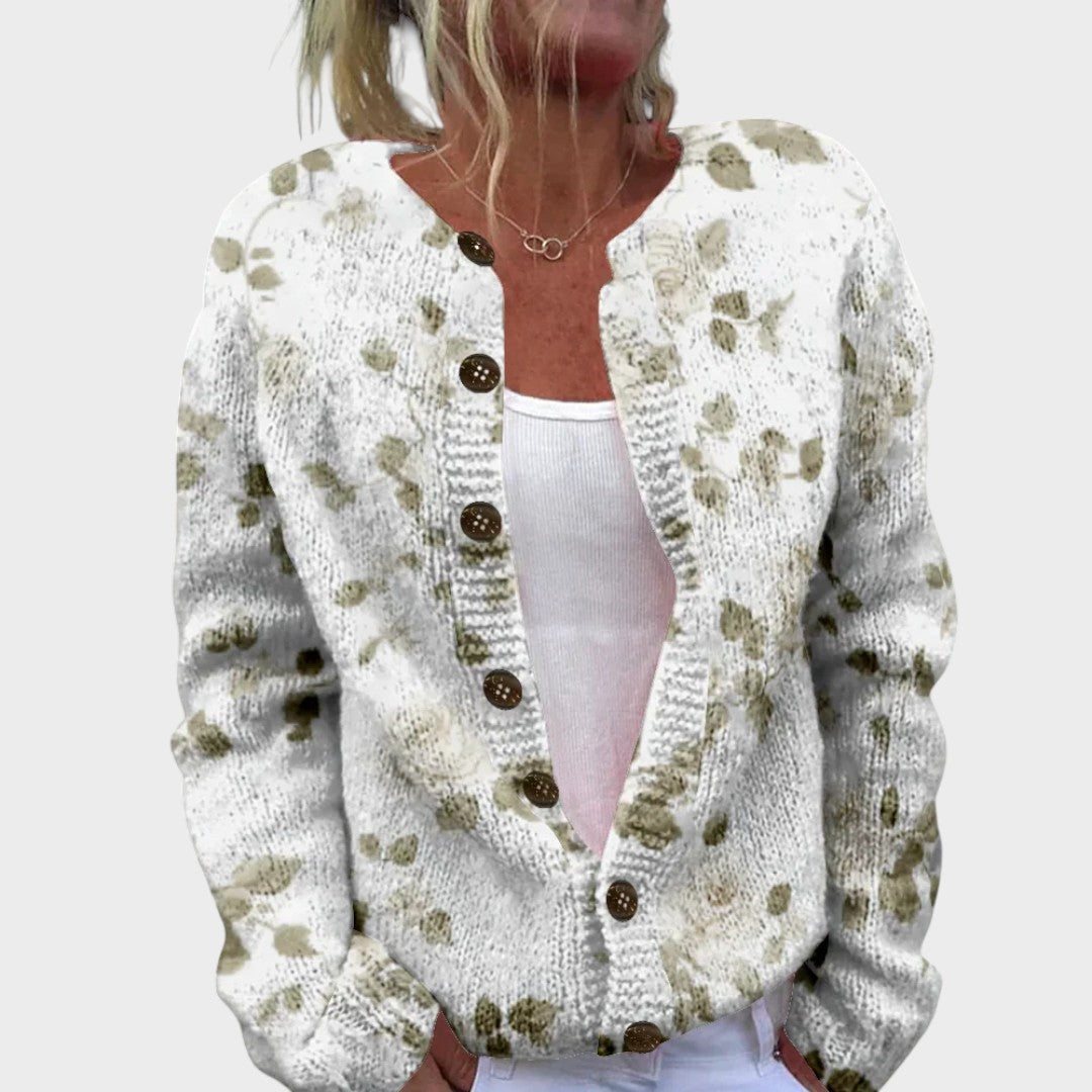 Jolanthe – Strickjacke mit Botanikmuster in Grau und Grün