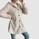 Barbora - Kapuzenstrickjacke aus Kunstfell