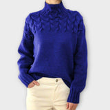 Eva - Damenpullover mit detailliertem Zopfmuster