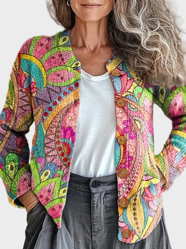Iris – Strickjacke mit Paisley- und Botanikmuster in Pink, Grün und Gelb – Elara München