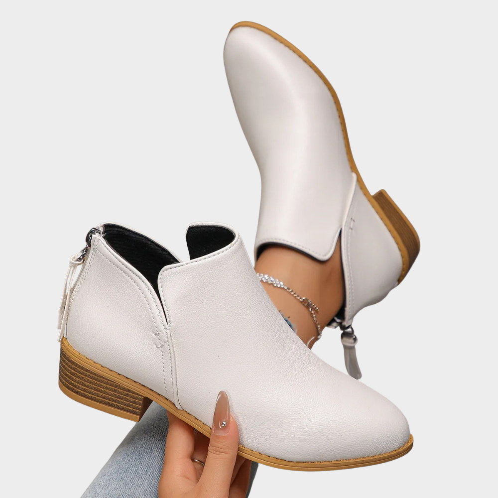 Agnes | Stiefelette mit niedrigem Absatz in Hellbraun