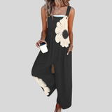 Renate | Schwarze Latzhose mit großer Blüte