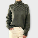 Eva - Damenpullover mit detailliertem Zopfmuster