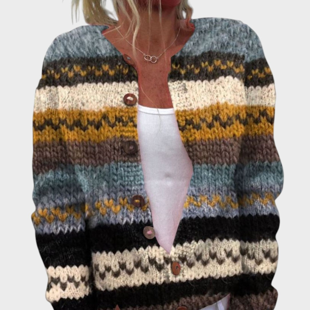 Eva – Strickjacke mit Streifenmuster in Erdtönen