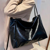Patricia | Glänzende Lederhandtasche