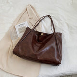 Patricia | Glänzende Lederhandtasche