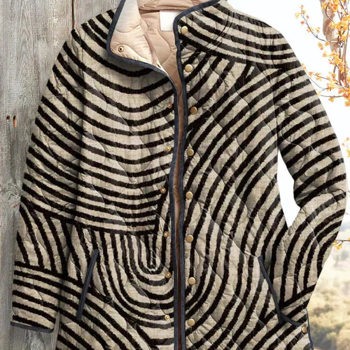 Dagmar Steppjacke mit Streifen in Creme und Schwarz, weitere Ansicht – Elara München