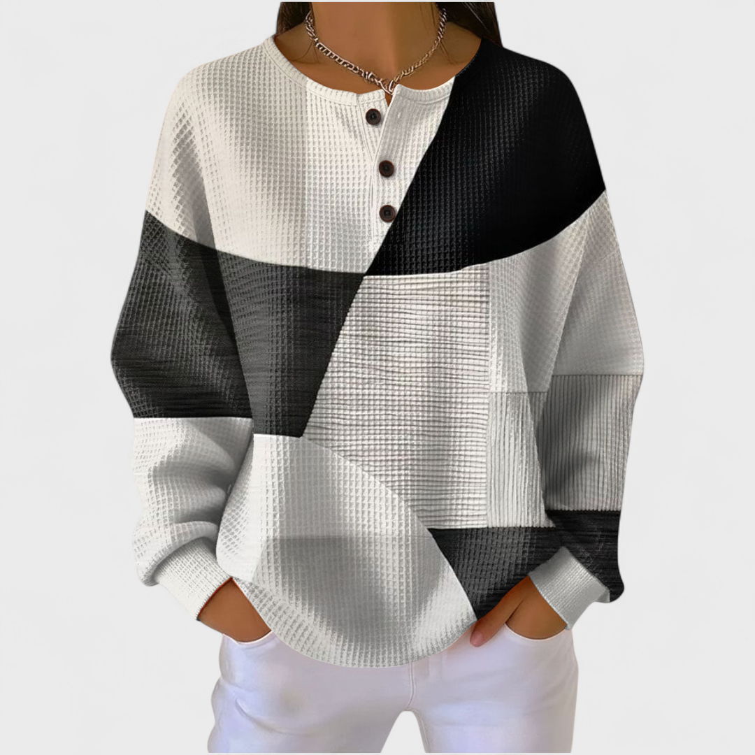 Ella – schwarz-weißer Pullover mit Colour-Block