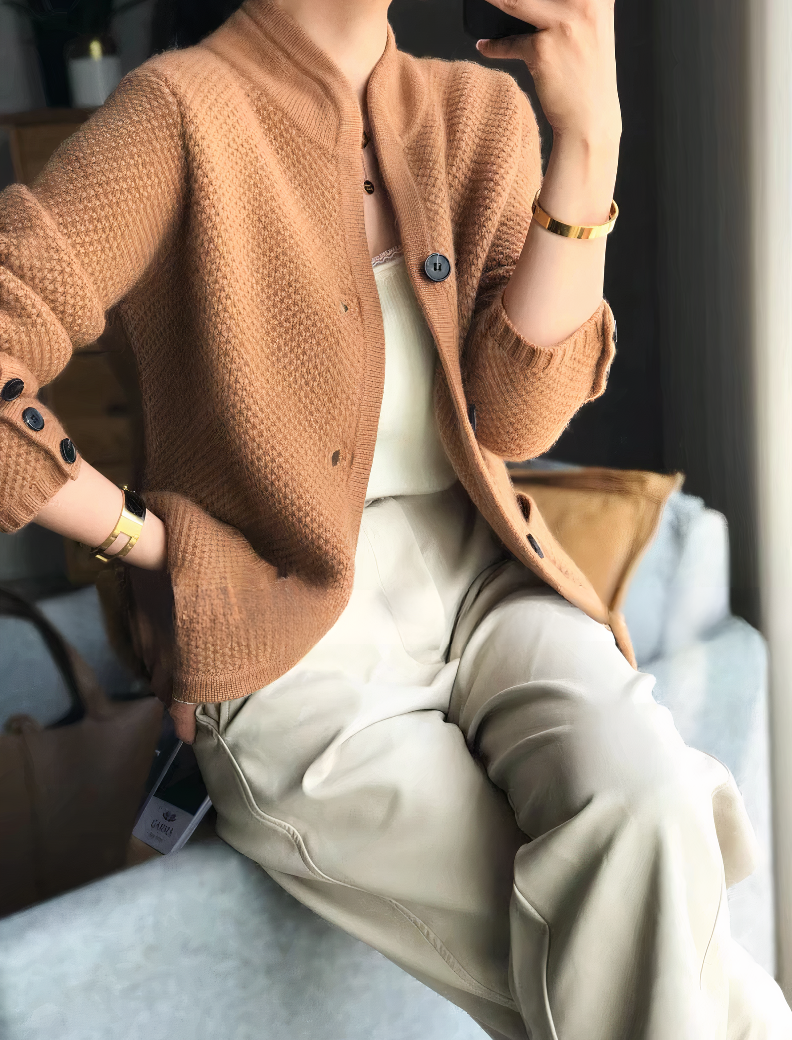 Maike Weste in Beige, Kamel und Grau, weitere Ansicht – Elara München