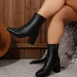Leonie | Stiefelette in Weinrot
