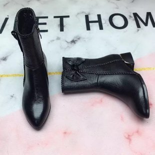 Luise | Stiefelette mit spitzer Zehenform