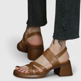 Silvia | Elegante Kreuzsandalen