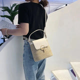 Große Strandtasche aus veganem Leder – Handgefertigt & Stilvoll