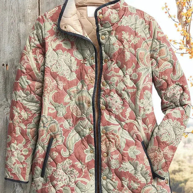 Waltraud Steppjacke mit Rosen auf Salbeigrün, weitere Ansicht – Elara München