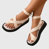 Carmen | Kräftige Plateausandalen