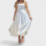Iris | Elegantes Midi-Kleid