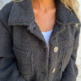 Liliana - Kurze Jacke mit Klappen